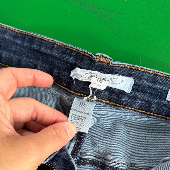 ARULA Dark Blue Jean Shorts - Picture 4 of 7